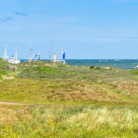 3 Bedroom Cozy In 別荘