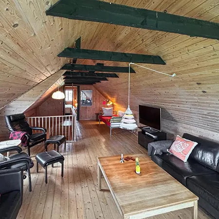 3 Bedroom Cozy In *